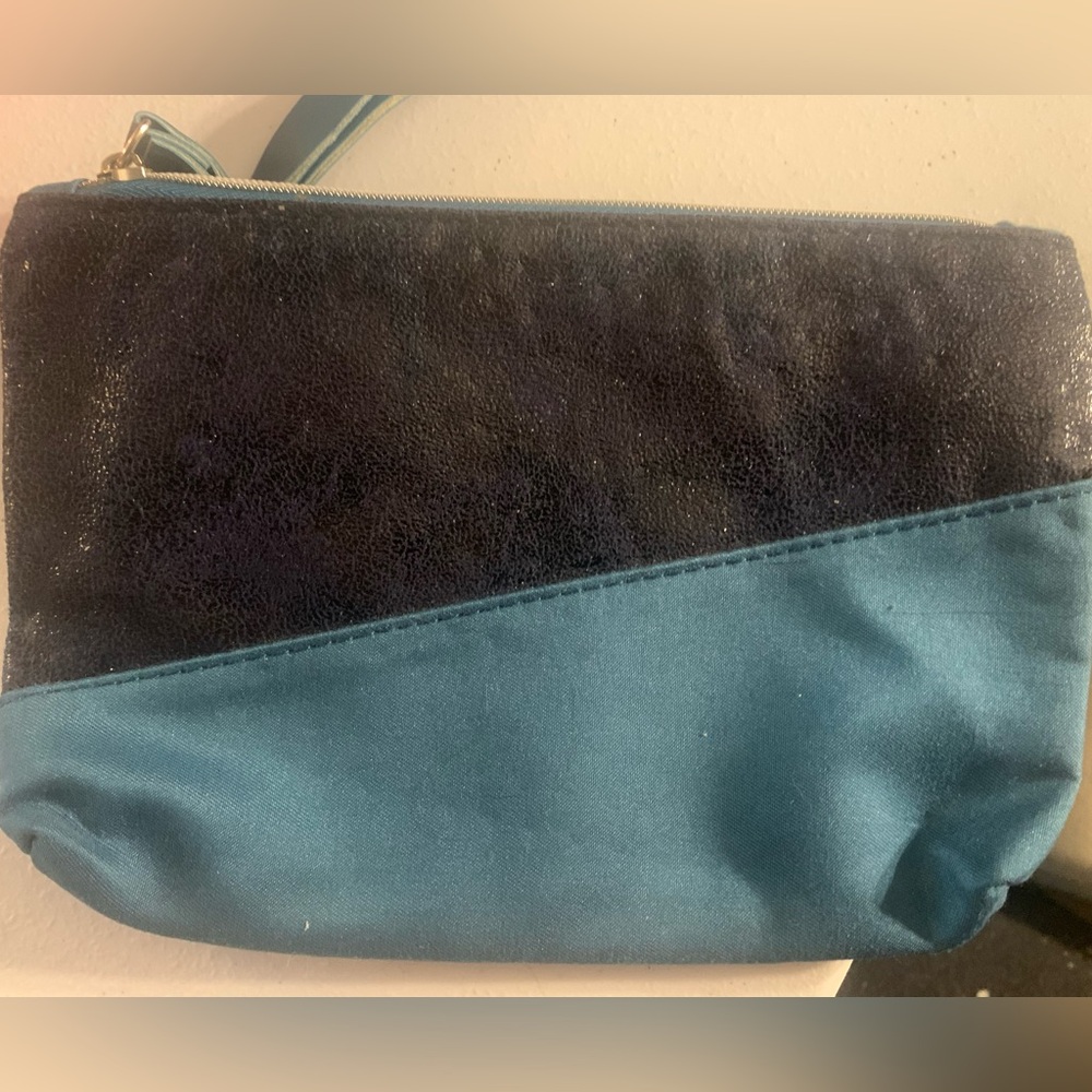 FREE w/$40 purchase || Ipsy makeup bag